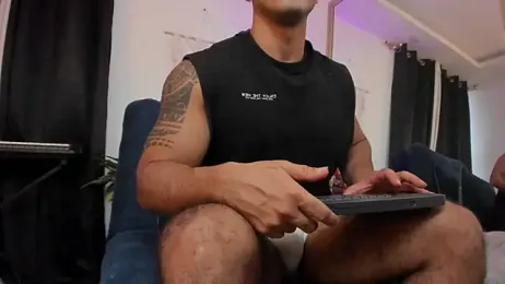 aaroncolombia — Stripchat recorded stream image, 03.03.2026 21:50