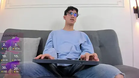 Cum_hunters — Stripchat recorded stream image, 04.03.2026 03:10
