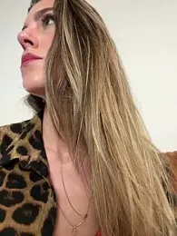 nicole_98 — Stripchat recorded stream image, 04.03.2026 15:10