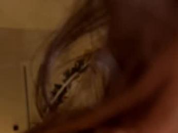 emilybatee — Chaturbate recorded stream screenshot (04 Mar 2026)