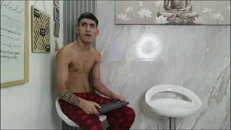 HORNY_PRETTY — Stripchat recorded stream screenshot (05 Mar 2026)