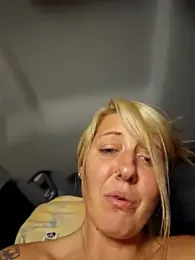 SheIsSomething — Stripchat recorded stream image, 06.03.2025 23:30