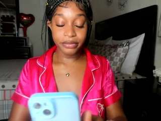 iluvsaffire-bleu — Camsoda recorded stream screenshot (05 Mar 2026)