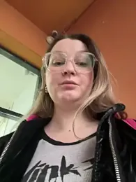 Teya_moon_ — Stripchat recorded stream image, 06.03.2026 09:50