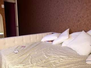 katt-leya — Camsoda recorded stream image, 10.03.2026 06:30