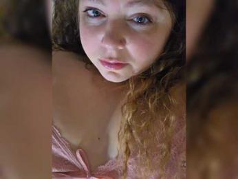 FLUFFY_BEAUTY — Bongacams recorded stream image, 10.03.2026 21:40