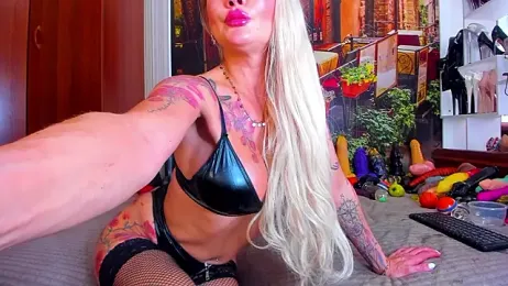 NikkaHOTx — Stripchat recorded stream image, 11.03.2026 05:50
