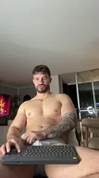 Valenthino_Salvatore — Stripchat recorded stream image, 11.03.2026 03:30