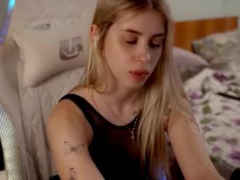 ho1yh01e — Chaturbate recorded stream image, 12.03.2026 19:20