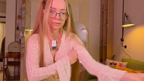 BritaKiss — Stripchat recorded stream screenshot (13 Mar 2026)