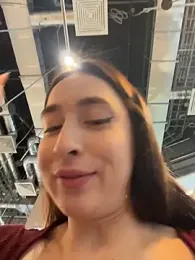 Holly_Play — Stripchat recorded stream image, 13.03.2026 08:00
