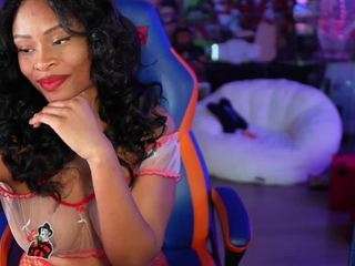 lovenzia — Camsoda recorded stream image, 14.03.2026 03:20