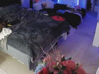 voyeurcam-house-charleys-room — Camsoda recorded stream image, 14.03.2026 00:20