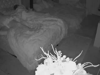 voyeurcam-house-charleys-room — Camsoda recorded stream image, 14.03.2026 00:20