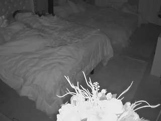 voyeurcam-house-charleys-room — Camsoda recorded stream image, 14.03.2026 00:20
