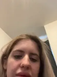 Holly-Glamour — Stripchat recorded stream image, 15.03.2026 07:20