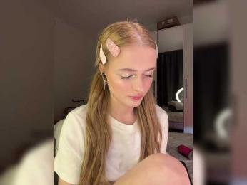 devo4ka_ — Bongacams recorded stream screenshot (16 Mar 2026)