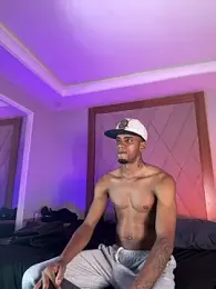 AaronCruz_ — Stripchat recorded stream image, 17.03.2026 01:40