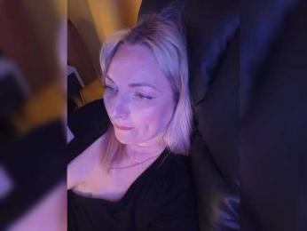 Tanysha-1 — Bongacams recorded stream image, 17.03.2026 04:30