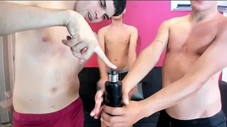 Boys_Wallen — Stripchat recorded stream screenshot (18 Mar 2026)