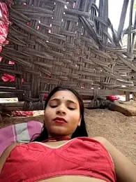 R_Roshni — Stripchat recorded stream image, 18.03.2026 06:20