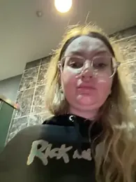 Teya_moon_ — Stripchat recorded stream image, 18.03.2026 11:00