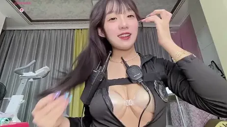 Yaya--728 — Stripchat recorded stream screenshot (18 Mar 2026)