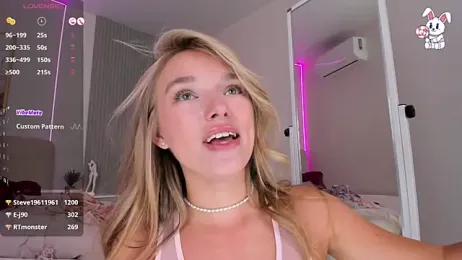 VirginChloe — Stripchat recorded stream screenshot (20 Mar 2026)