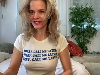 Malena525 — Stripchat recorded stream image, 20.03.2026 07:00