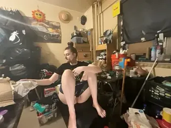 Snowbunnycake_131 — Stripchat recorded stream screenshot (21 Mar 2026)