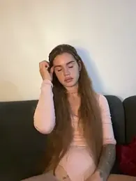 EmiliaCatalina — Stripchat recorded stream image, 21.03.2026 23:50