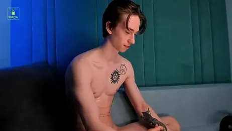 ares_pallini — Stripchat recorded stream image, 22.03.2026 04:30