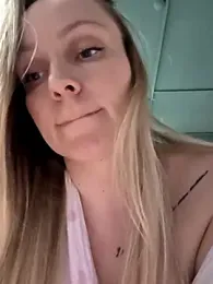 Bondgirl_013 — Stripchat recorded stream image, 22.03.2026 17:20