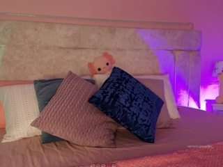 veronicamartin — Camsoda recorded stream image, 07.03.2025 13:10