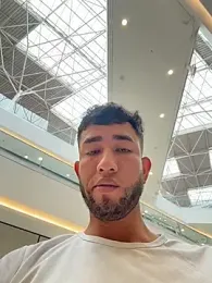 liam_bronw — Stripchat recorded stream image, 24.03.2026 17:40