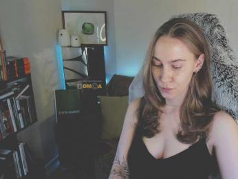 Adamova_Eva — Bongacams recorded stream screenshot (07 Mar 2025)