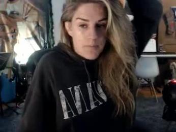 katiecutie_5 — Chaturbate recorded stream image, 25.03.2026 03:50