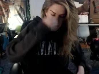 katiecutie_5 — Chaturbate recorded stream image, 25.03.2026 03:50