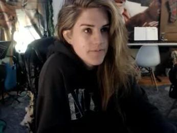 katiecutie_5 — Chaturbate recorded stream image, 25.03.2026 03:50