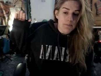 katiecutie_5 — Chaturbate recorded stream image, 25.03.2026 03:50