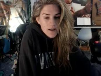 katiecutie_5 — Chaturbate recorded stream image, 25.03.2026 03:50