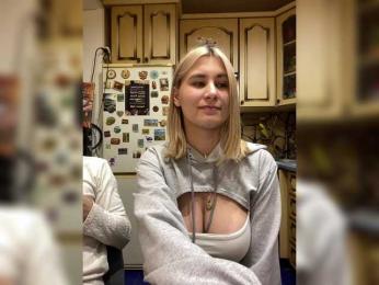 _Magic_ — Bongacams recorded stream image, 25.03.2026 15:50