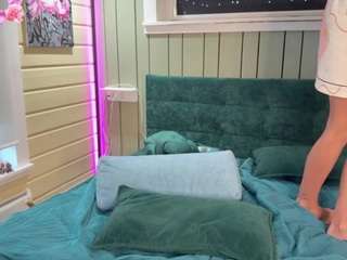 agatabryantt — Camsoda recorded stream image, 26.03.2026 09:20