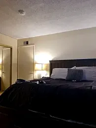 Roddog18 — Stripchat recorded stream image, 27.03.2026 00:00