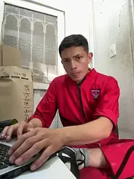 santiObrero — Stripchat recorded stream screenshot (27 Mar 2026)