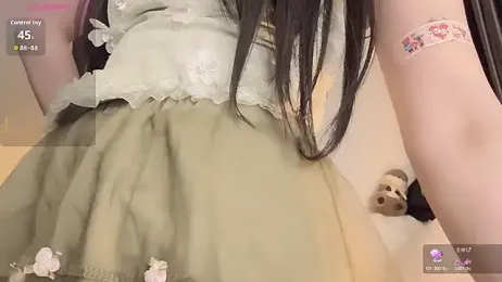 IvyMiss102 — Stripchat recorded stream screenshot (27 Mar 2026)