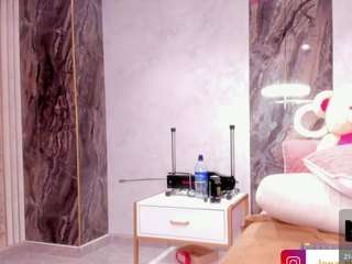 lenathompson — Camsoda recorded stream image, 28.03.2026 05:40