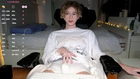 Kudi_Minnt — Stripchat recorded stream image, 28.03.2026 20:00