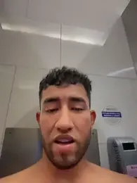 liam_bronw — Stripchat recorded stream image, 30.03.2026 18:10