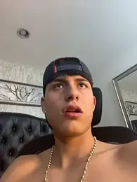 Lander_Cruz — Stripchat recorded stream screenshot (30 Mar 2026)